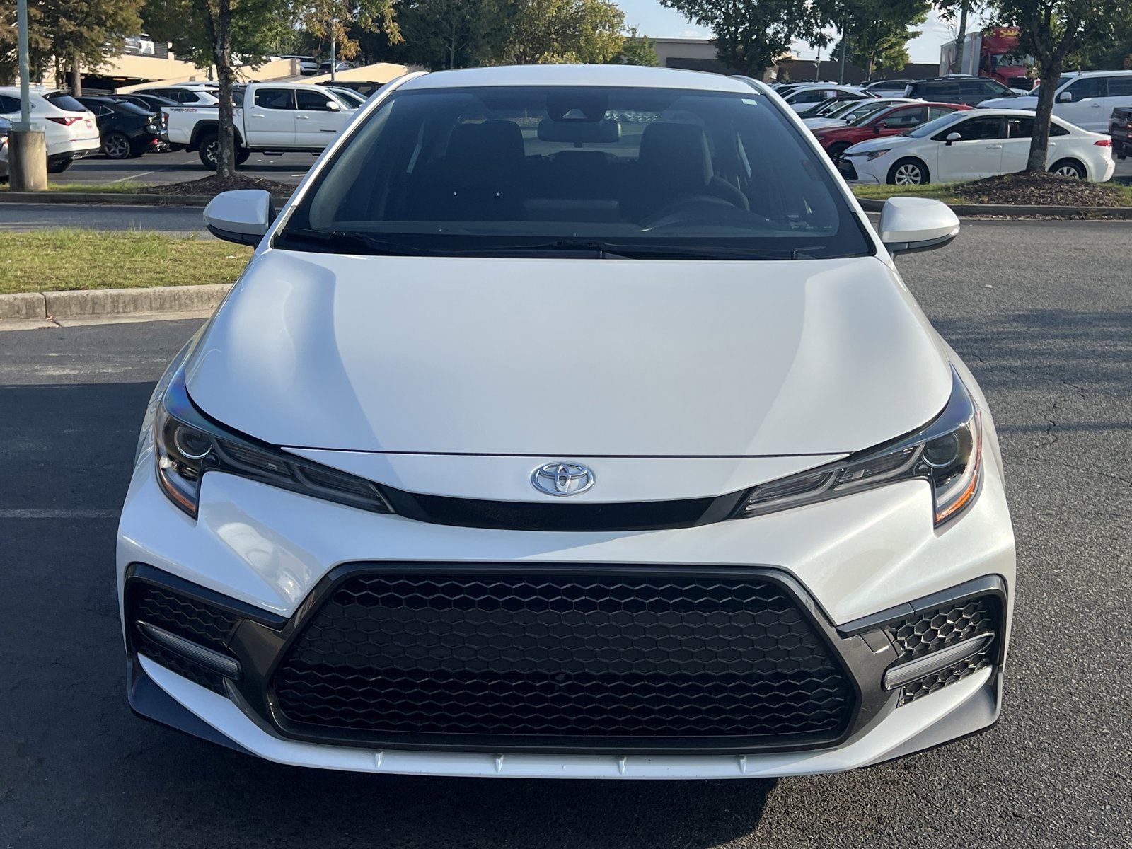 2022 Toyota Corolla SE photo 2
