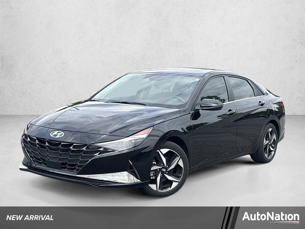Used 2023 Hyundai Elantra Limited Sedan