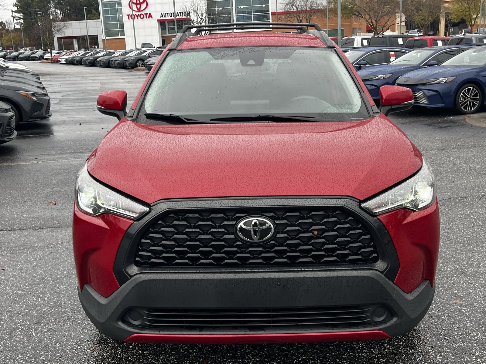 2022 Toyota Corolla Cross LE photo 2