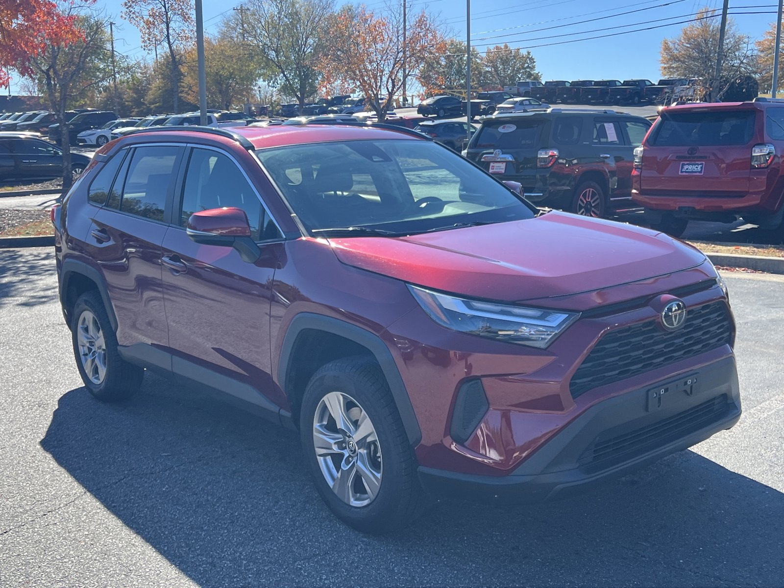 2023 Toyota RAV4 XLE photo 2