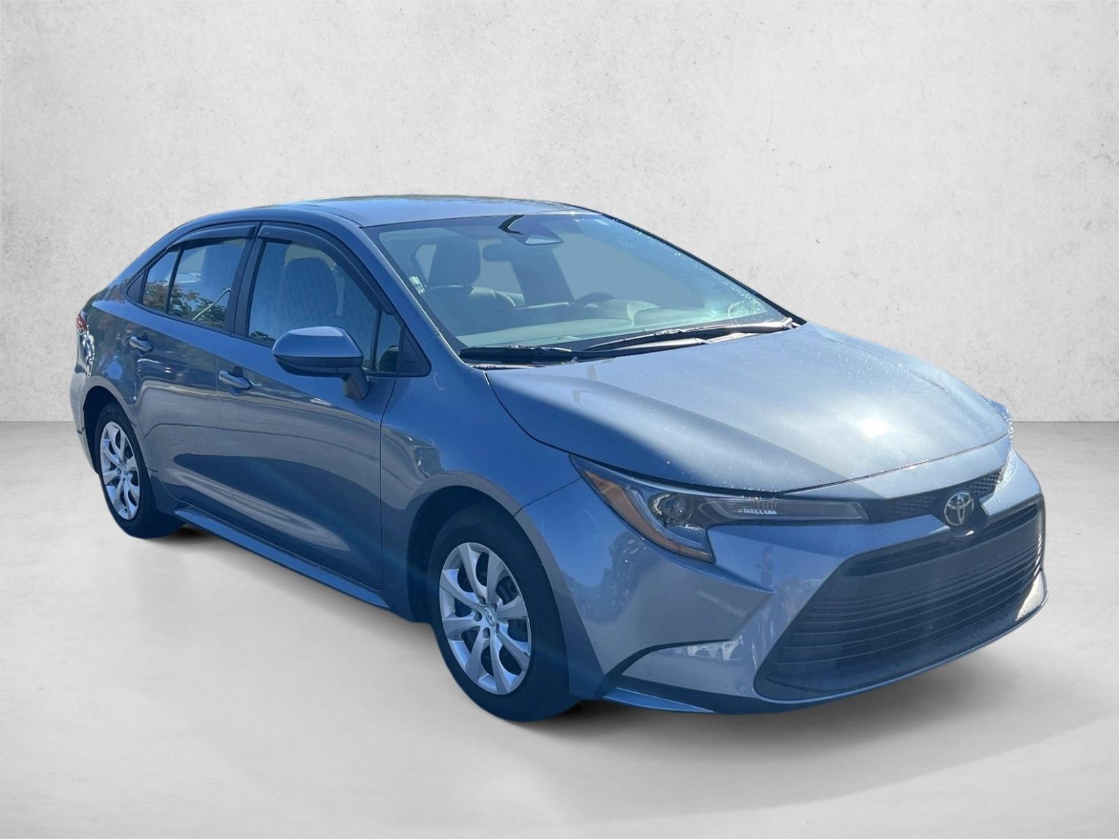 2024 Toyota Corolla LE photo 3