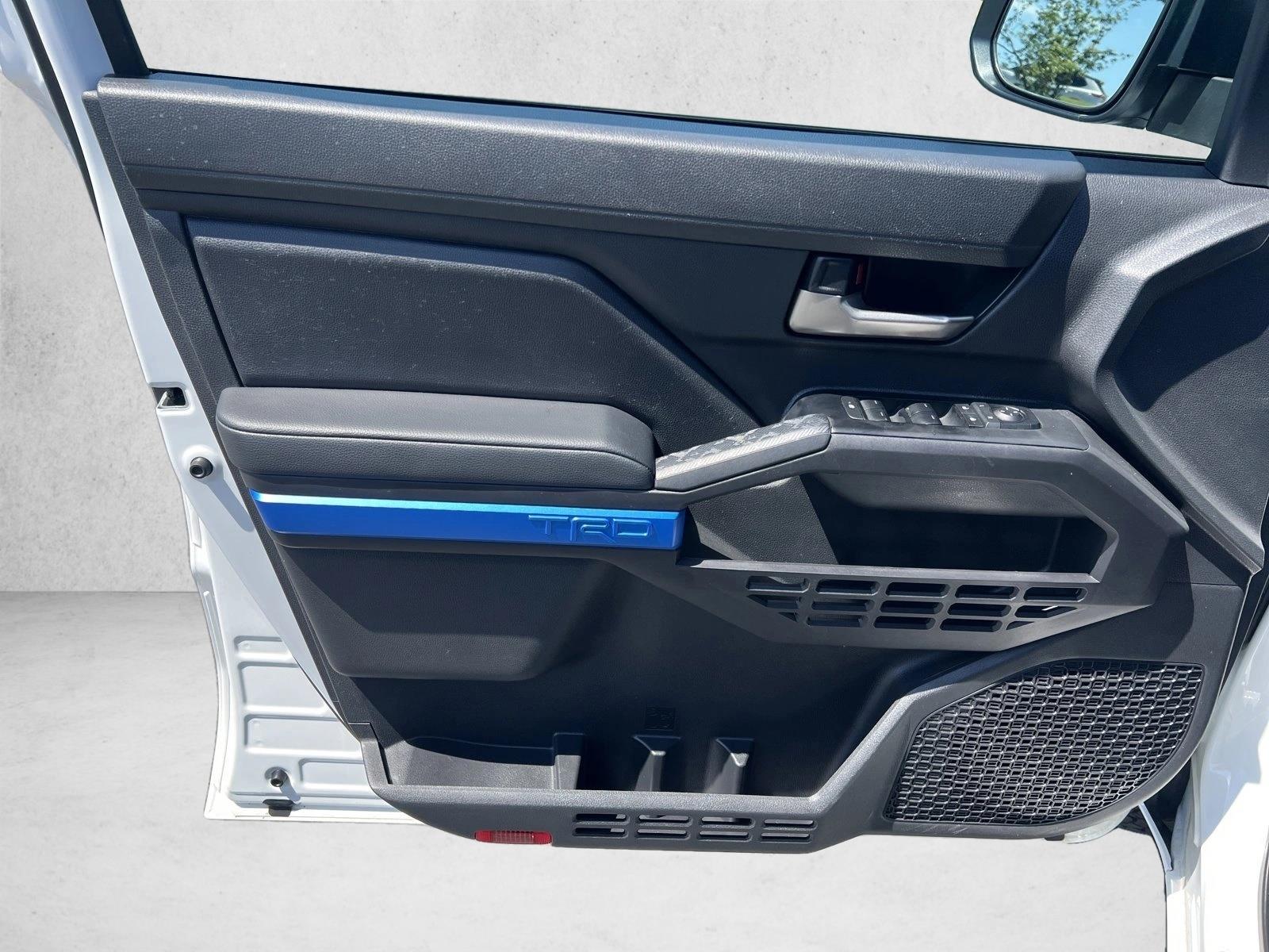 2025 Toyota Tacoma TRD Off Road - Photo 11