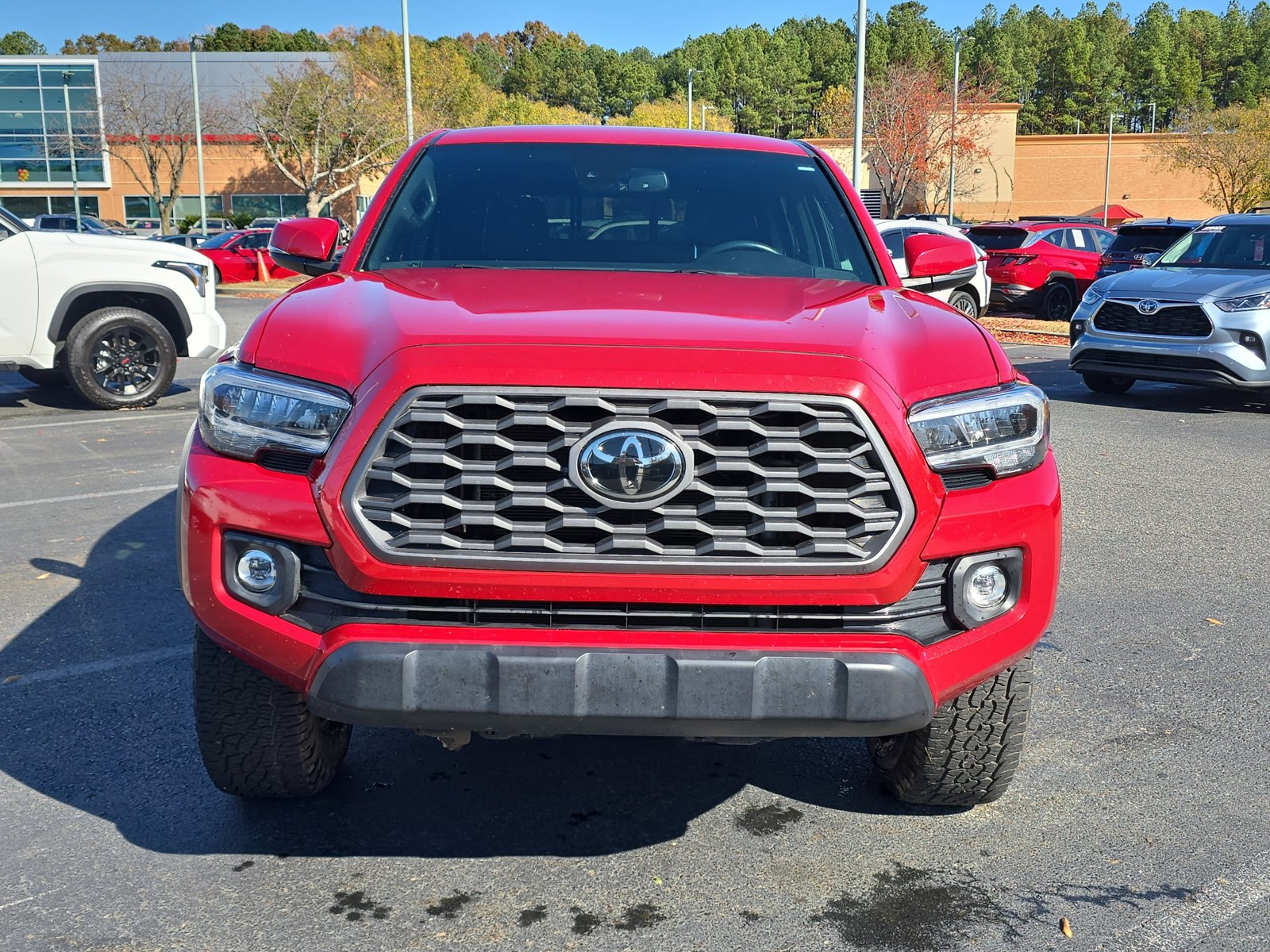 2022 Toyota Tacoma TRD V6 photo 2