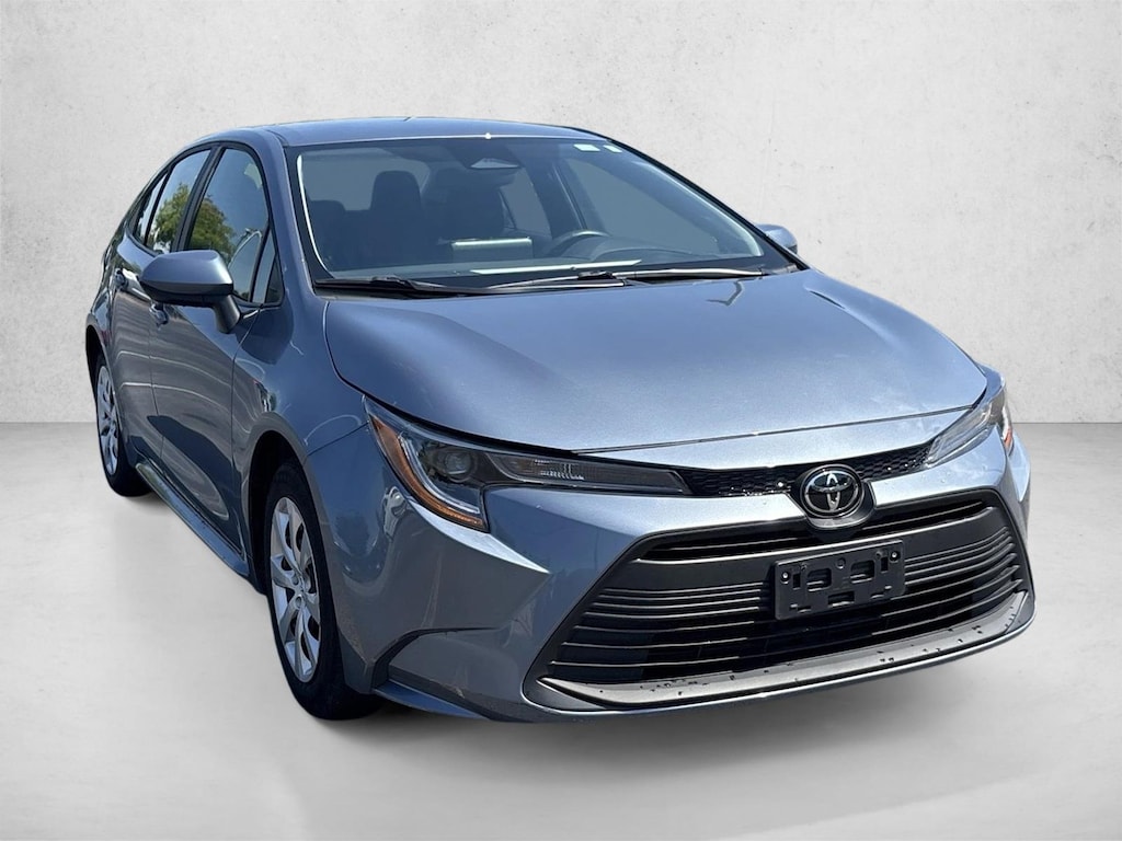 Certified 2025 Toyota Corolla LE Sedan