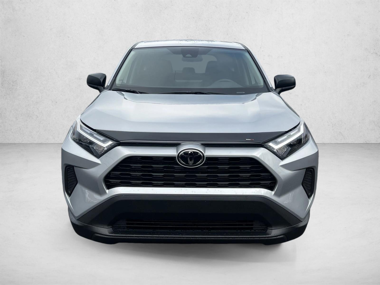 2025 Toyota RAV4 LE photo 2