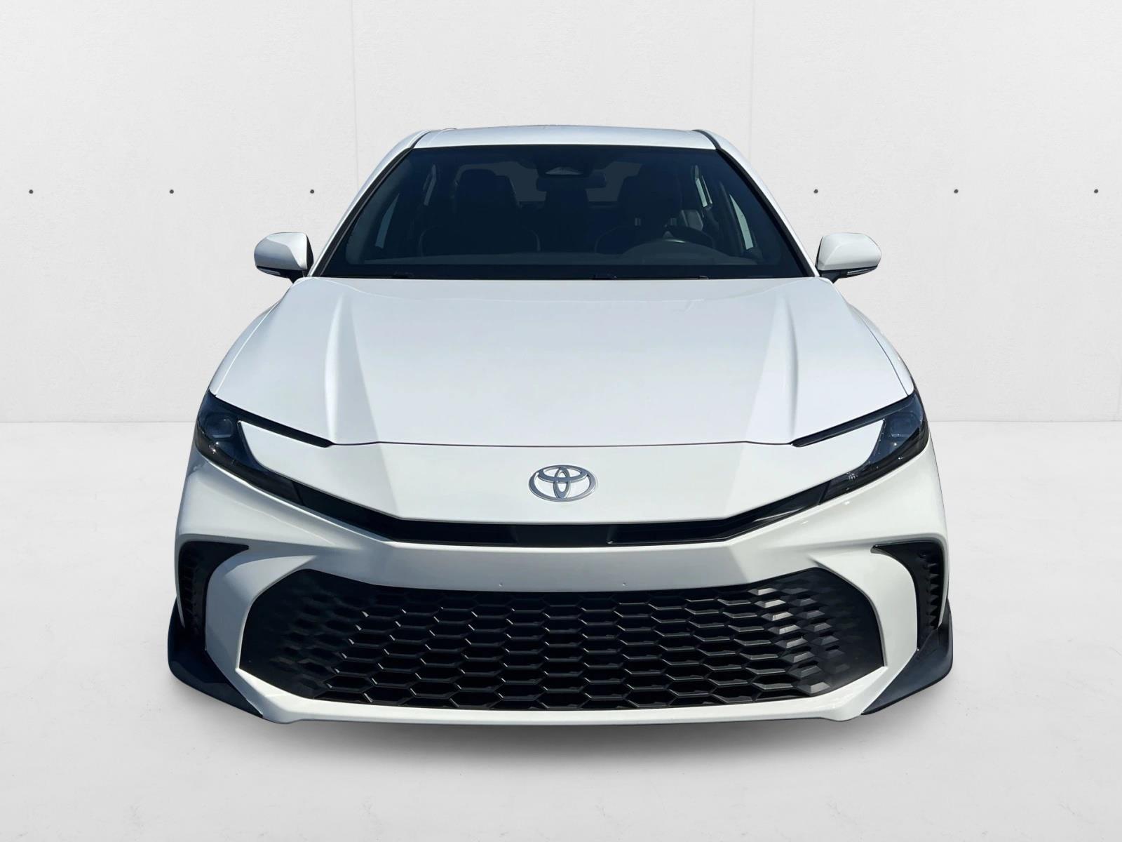 2025 Toyota Camry SE photo 2