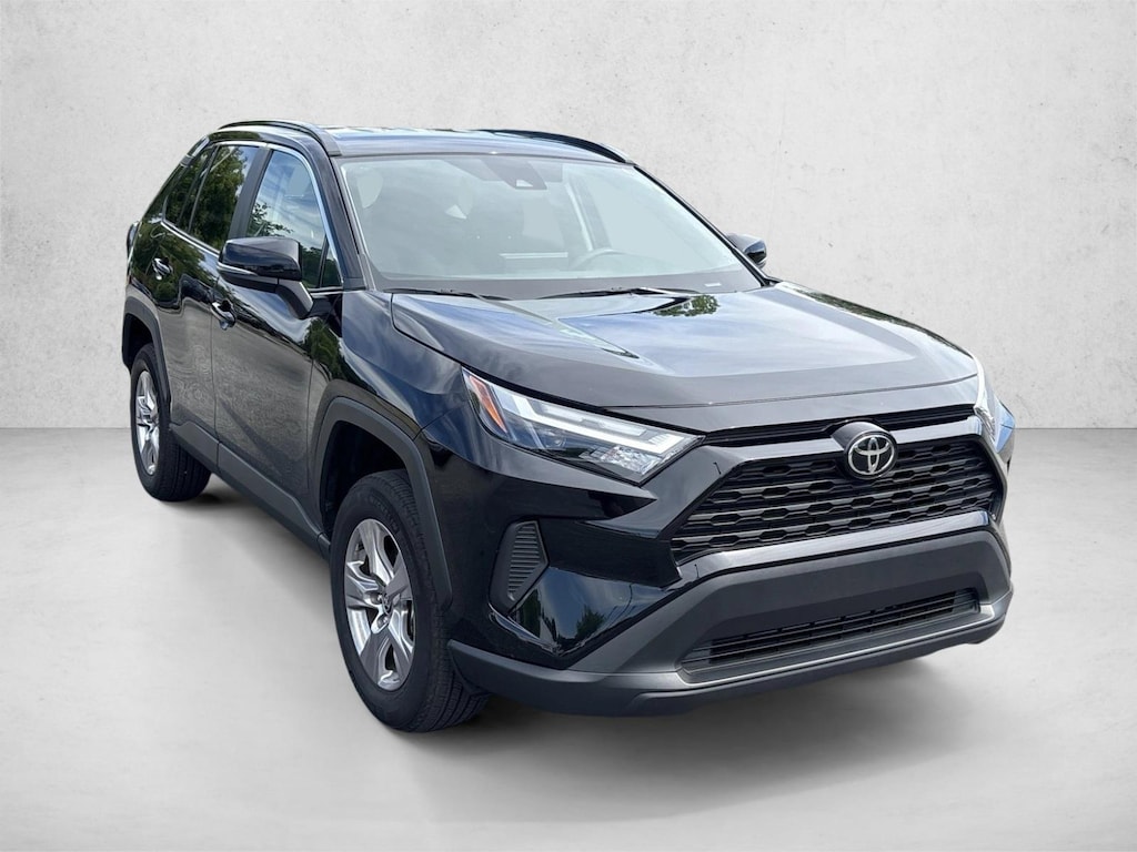 Used 2025 Toyota RAV4 XLE SUV