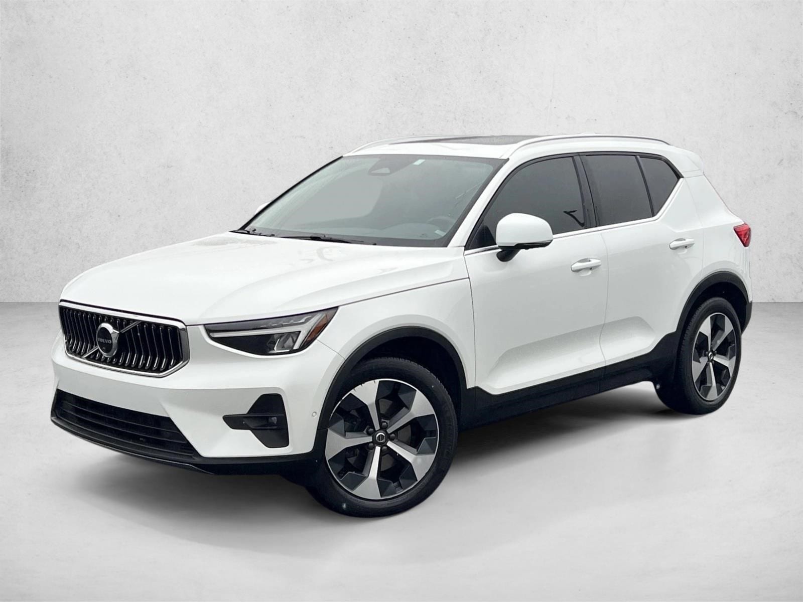 2023 Volvo XC40 Plus