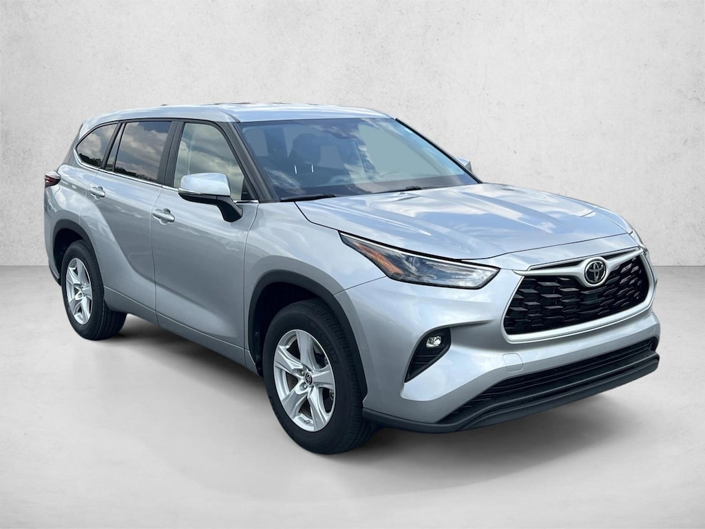 Certified 2025 Toyota Highlander LE SUV