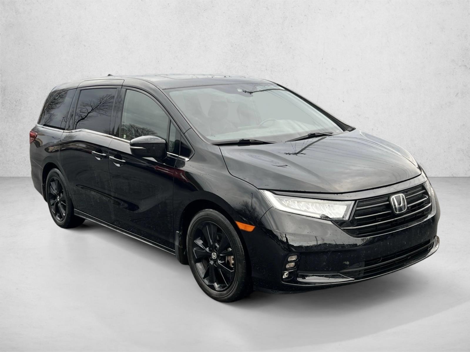2023 Honda Odyssey Sport photo 3