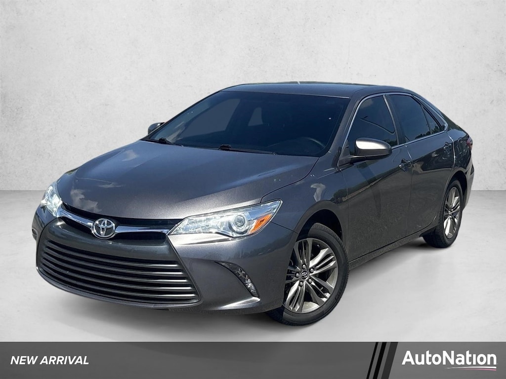 Used 2017 Toyota Camry LE Sedan