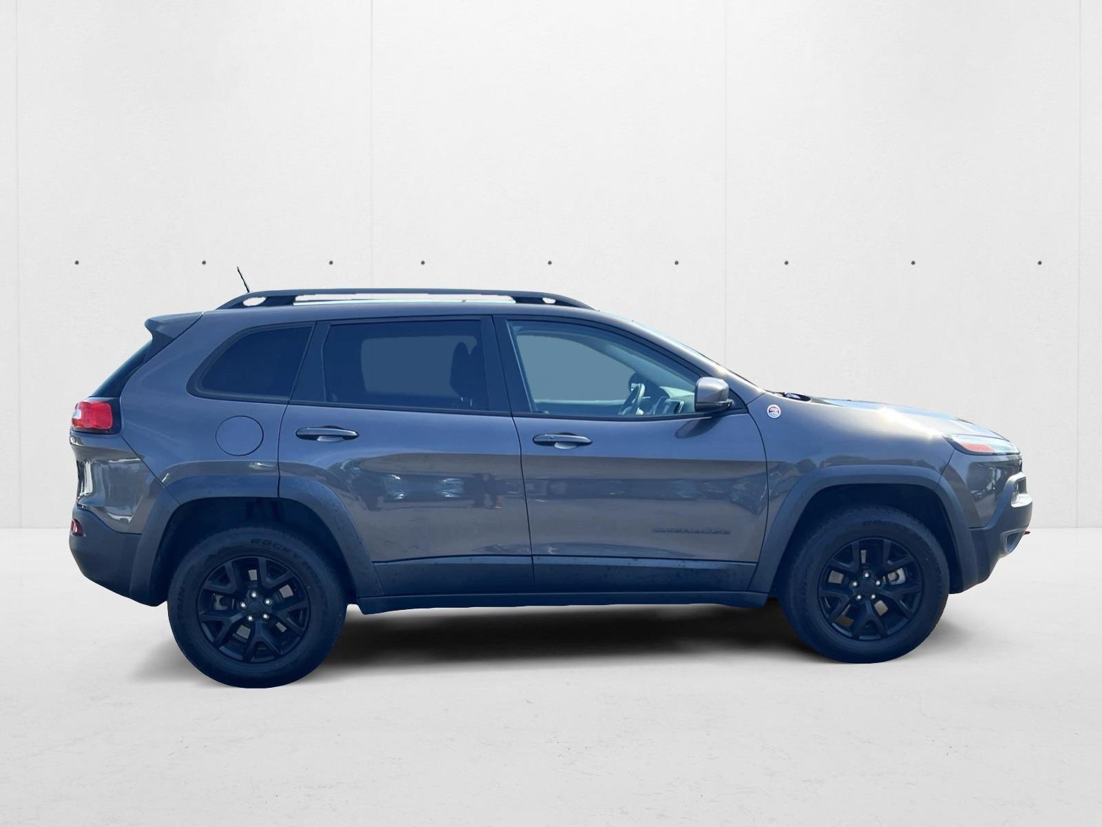 2018 Jeep Cherokee Trailhawk photo 4