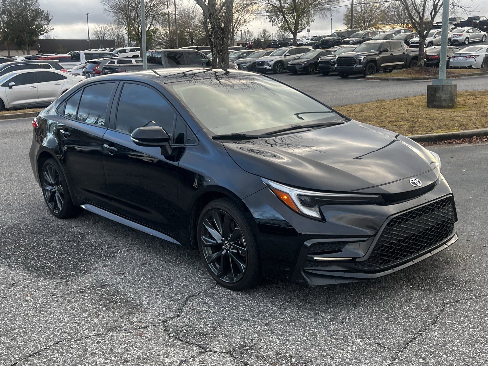 2024 Toyota Corolla SE photo 3