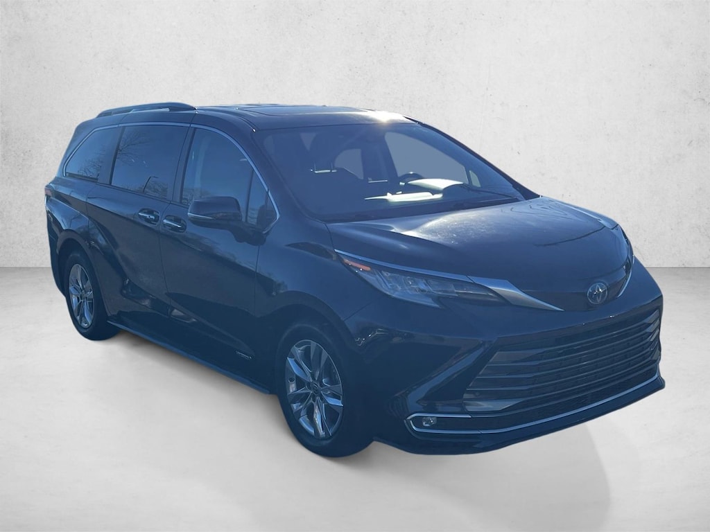 Used 2021 Toyota Sienna Limited 7 Passenger Van