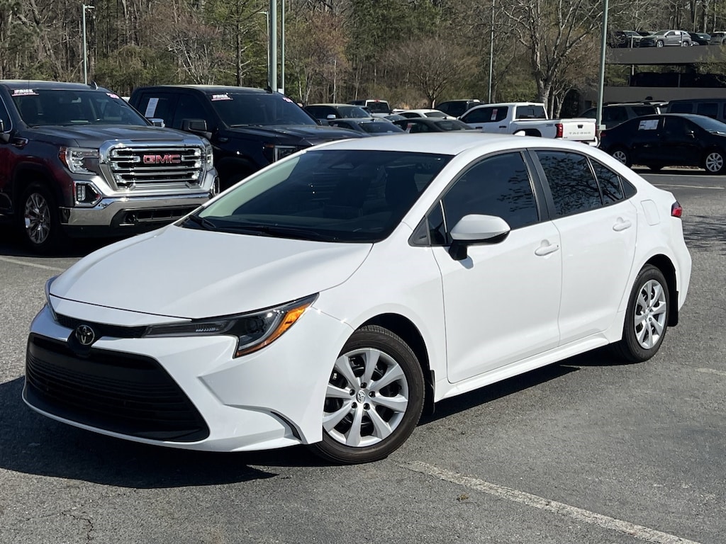Used 2025 Toyota Corolla LE Sedan