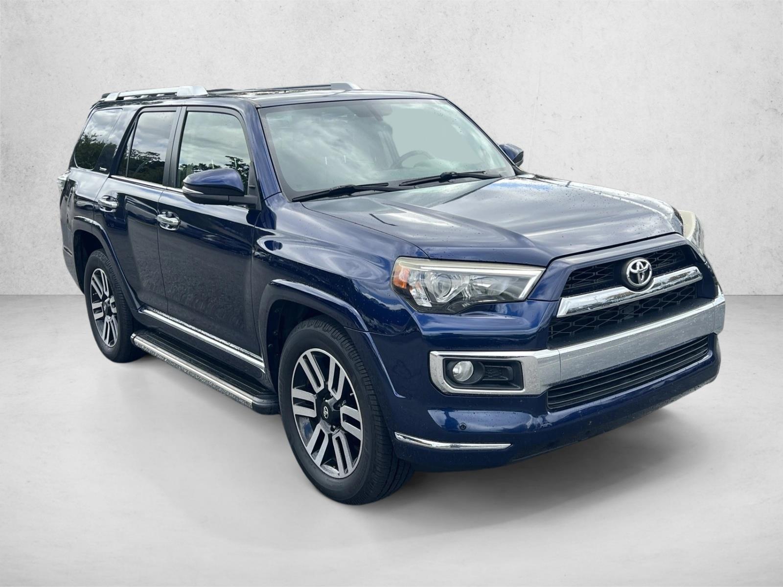 2016 Toyota 4Runner Limited photo 3