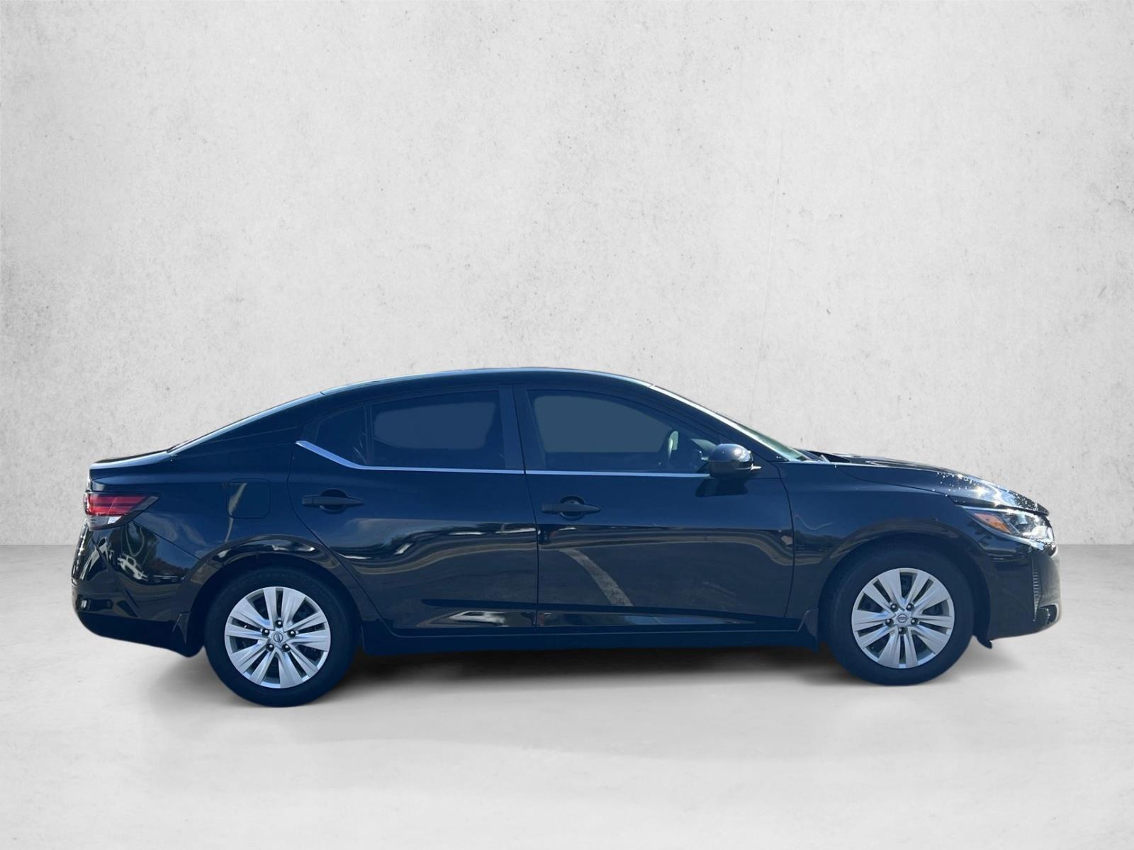 2024 Nissan Sentra S photo 2