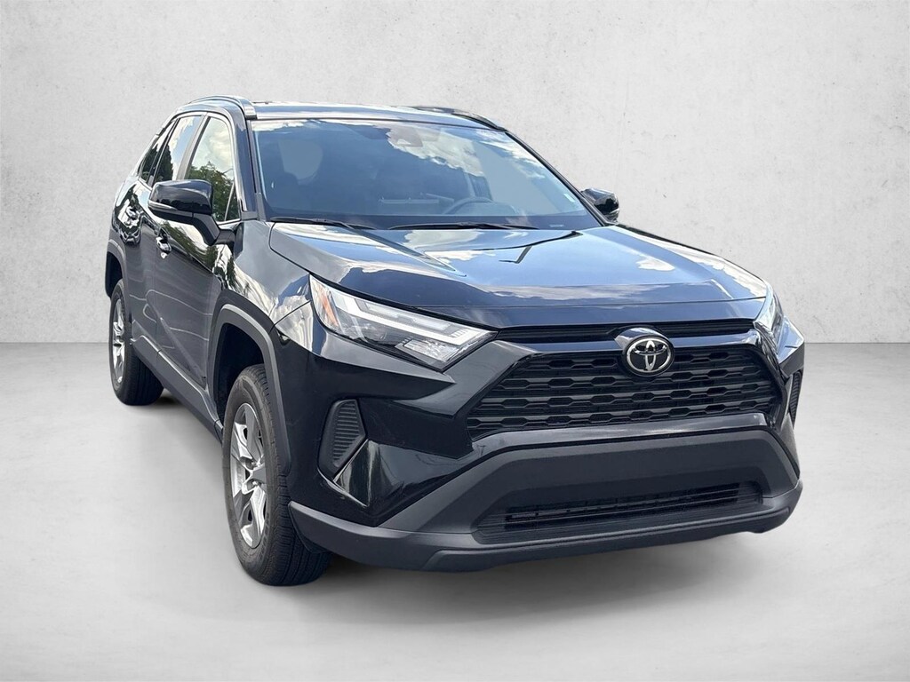Used 2025 Toyota RAV4 XLE SUV