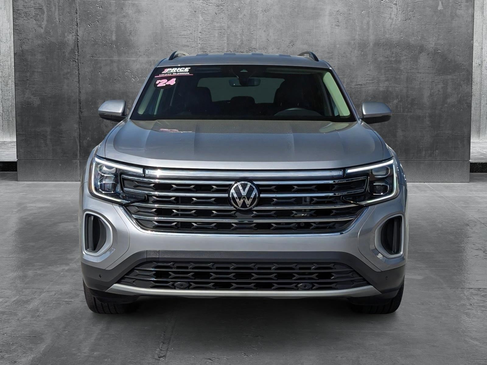 Used 2024 Volkswagen Atlas SE w/Tech with VIN 1V2WR2CA5RC576418 for sale in Buford, GA