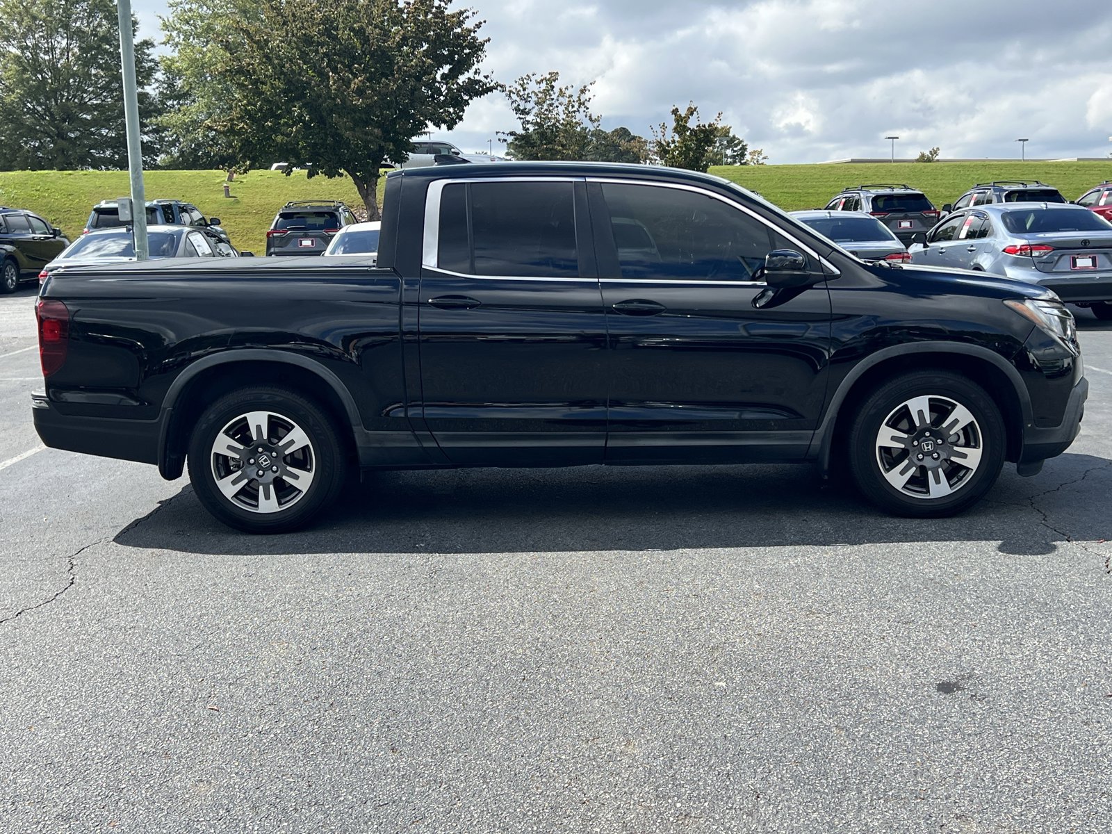 2017 Honda Ridgeline RTL photo 4