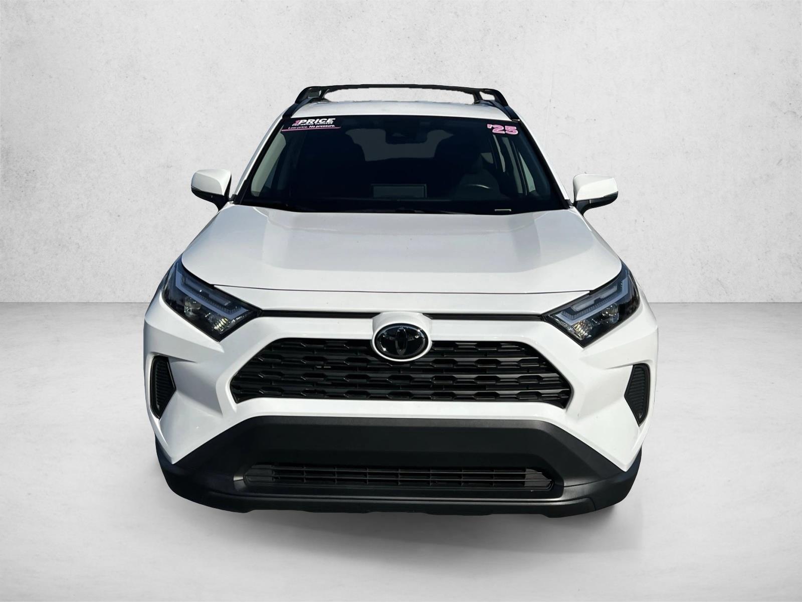 2025 Toyota RAV4 XLE photo 2