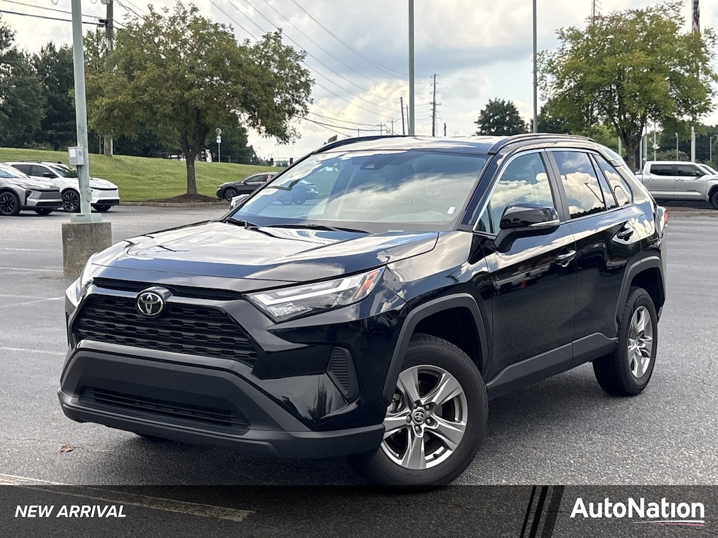 Used 2025 Toyota RAV4 XLE SUV