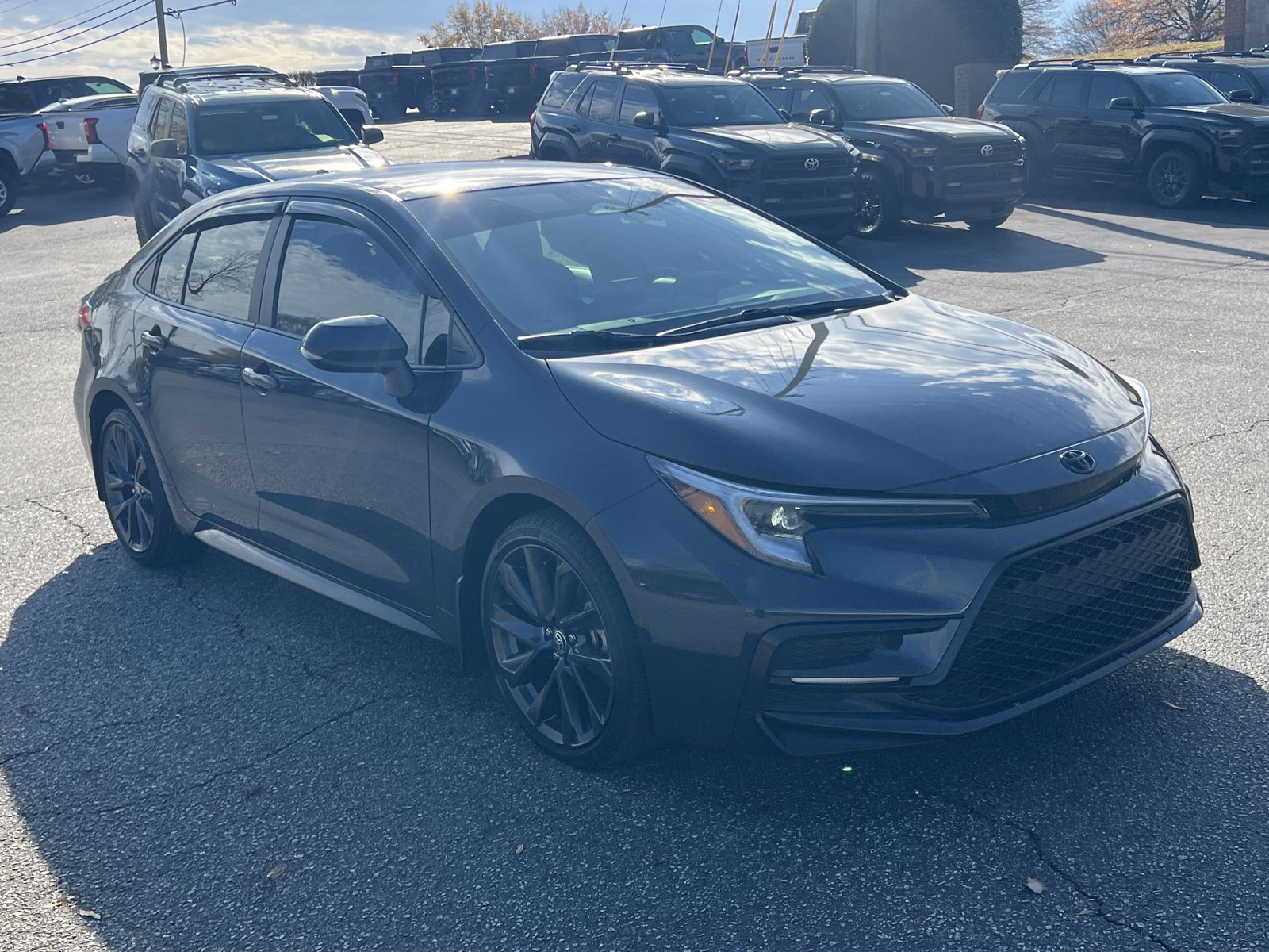 2025 Toyota Corolla SE photo 3