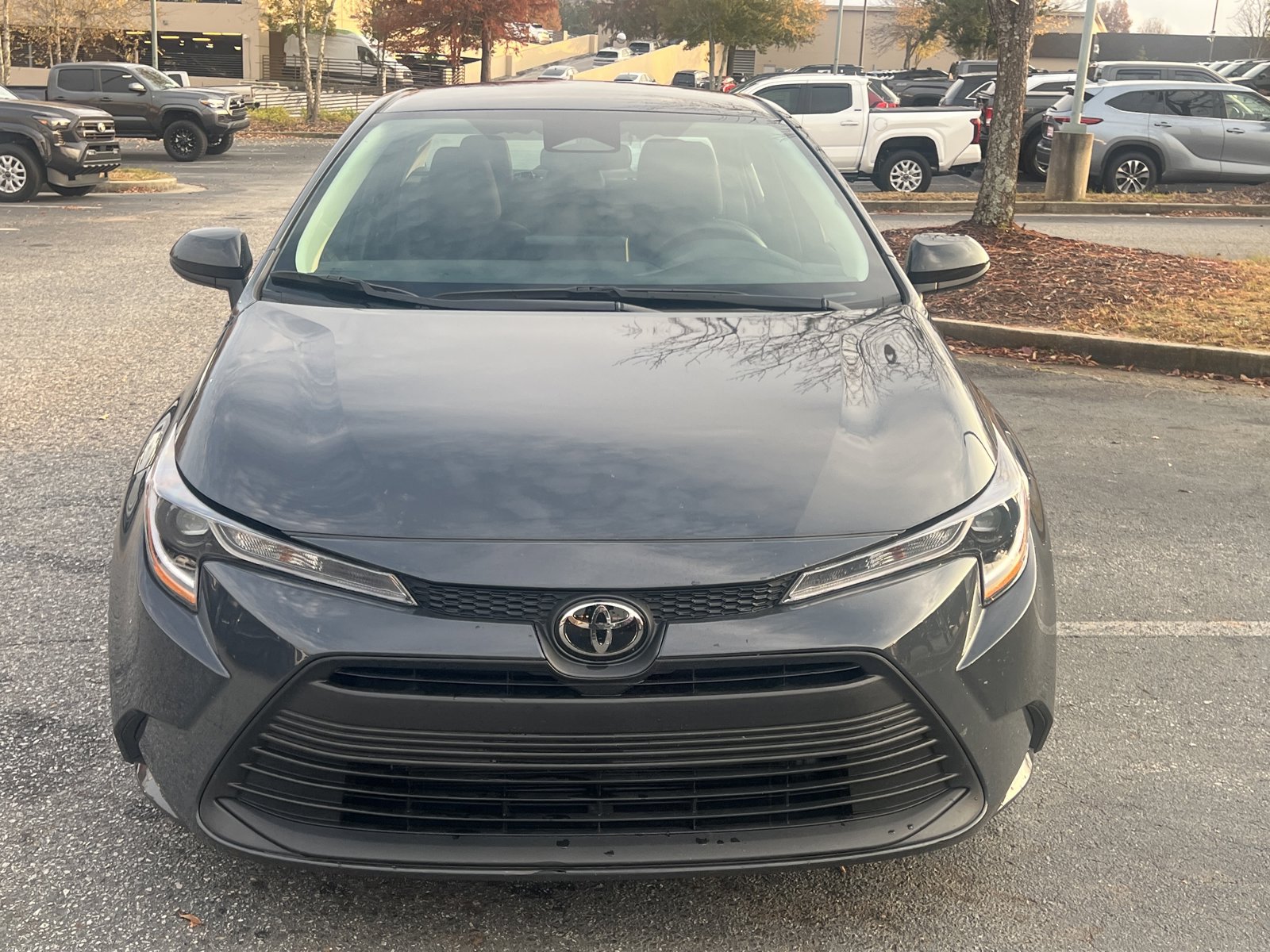 2025 Toyota Corolla LE photo 2