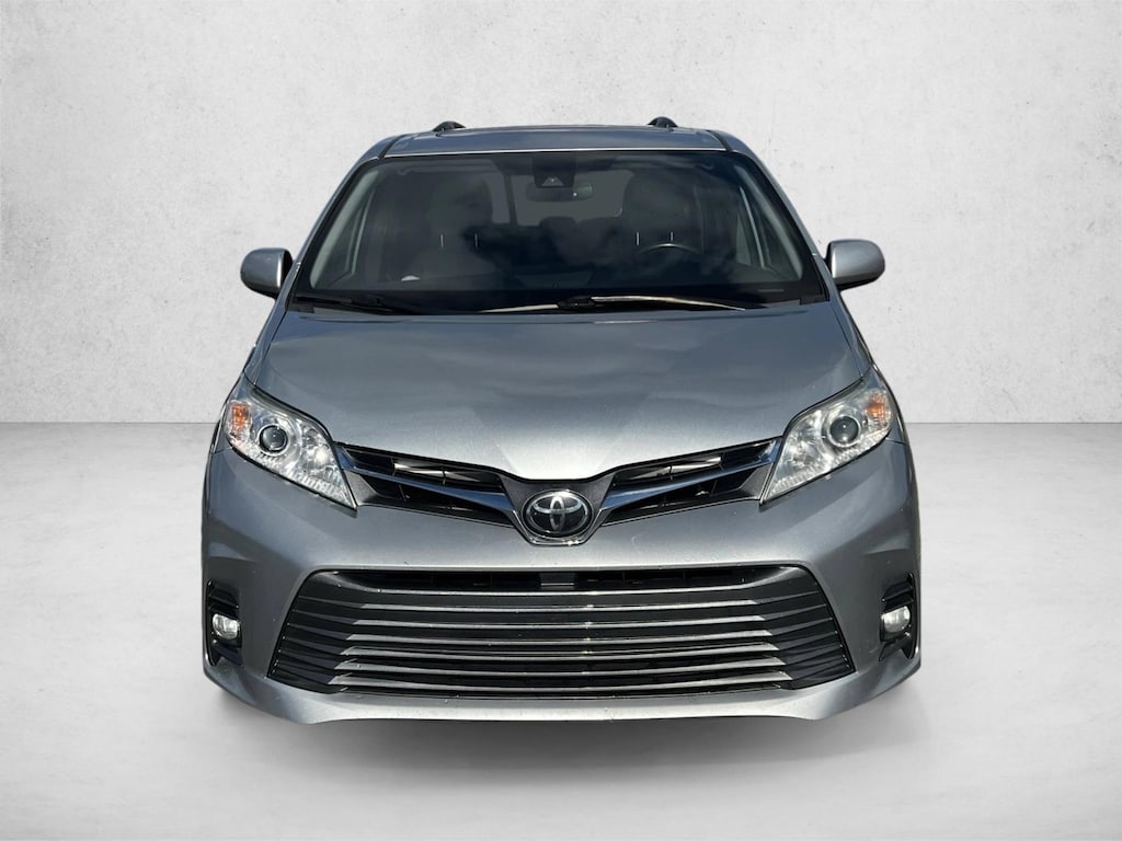 Used 2019 Toyota Sienna XLE 8 Passenger Van
