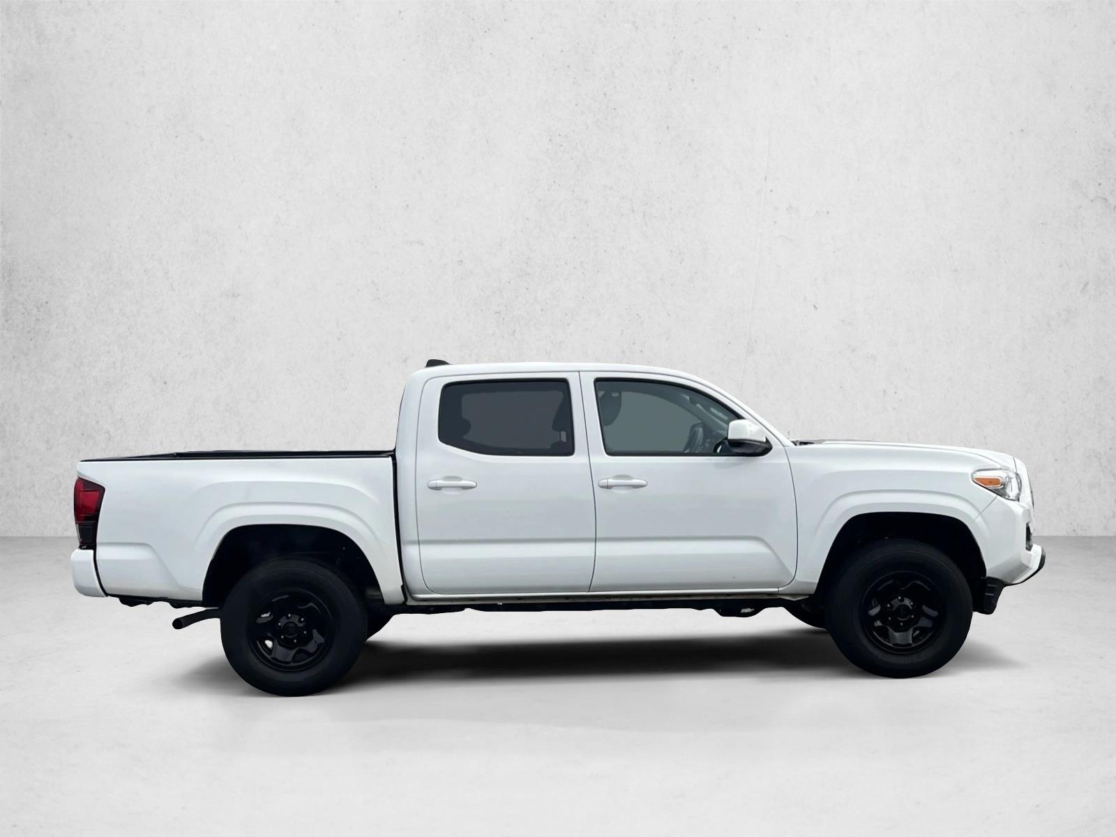 2023 Toyota Tacoma SR V6 photo 4