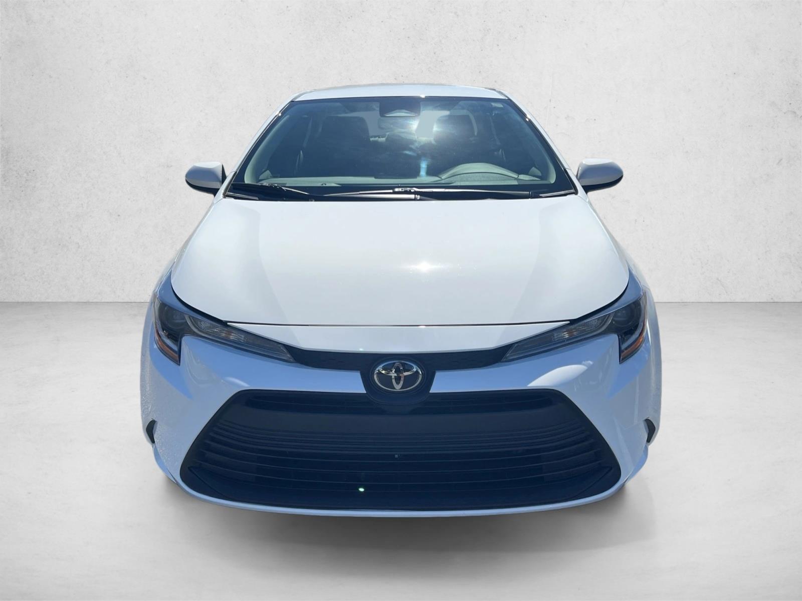 2024 Toyota Corolla LE photo 2