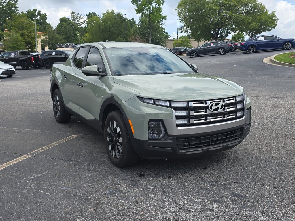 Used 2025 Hyundai Santa Cruz SE Truck Crew Cab