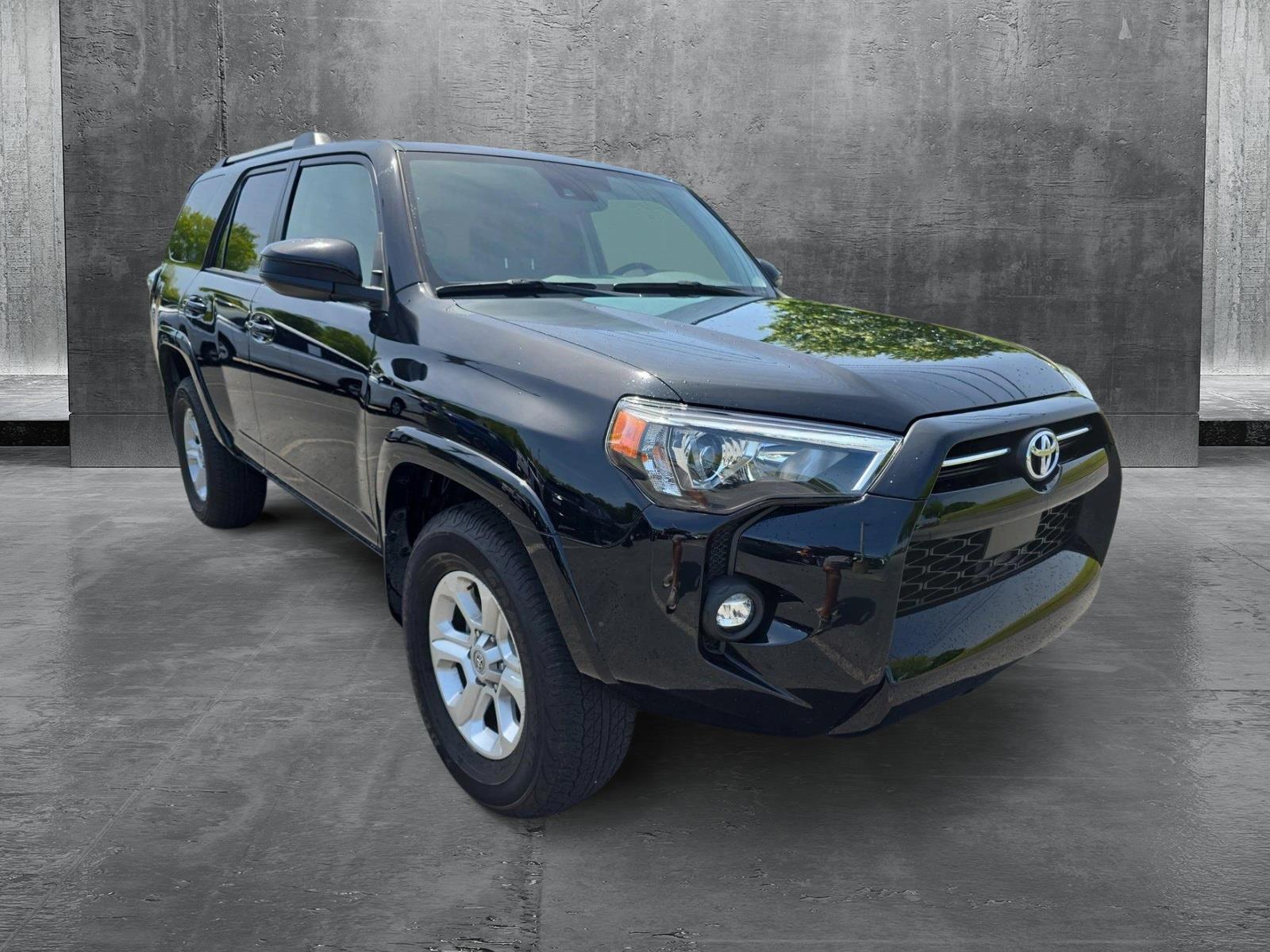 2024 Toyota 4Runner SR5 photo 3