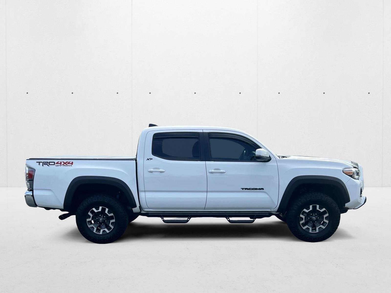 2023 Toyota Tacoma TRD V6 photo 4