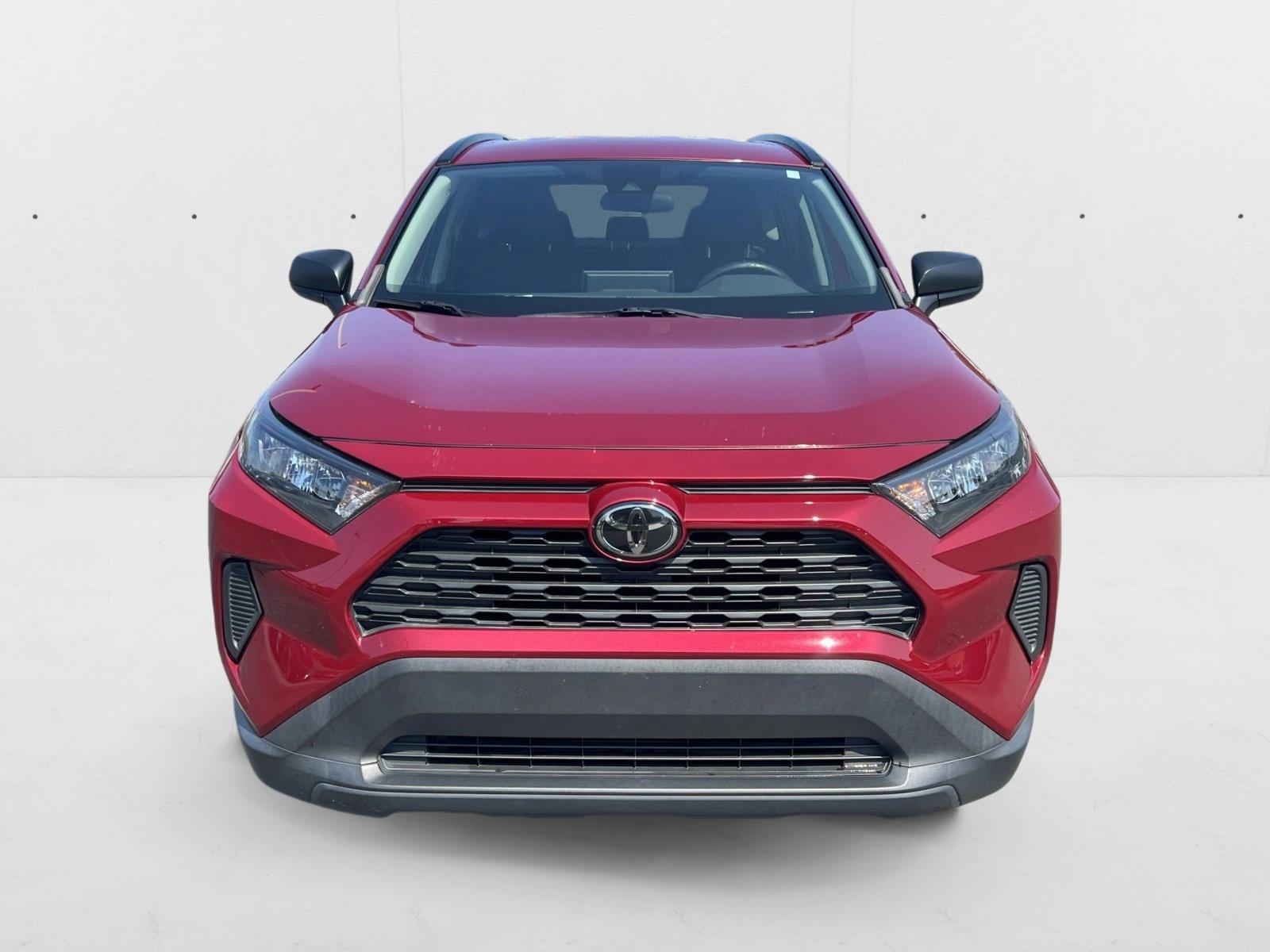 2019 Toyota RAV4 LE photo 2