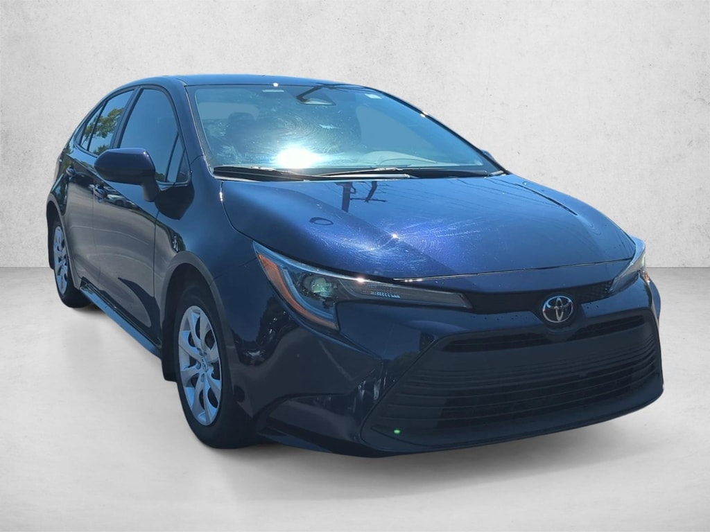 Certified 2025 Toyota Corolla LE Sedan