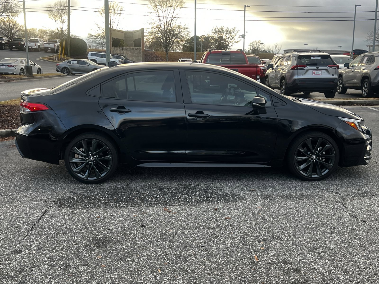 2024 Toyota Corolla SE photo 4