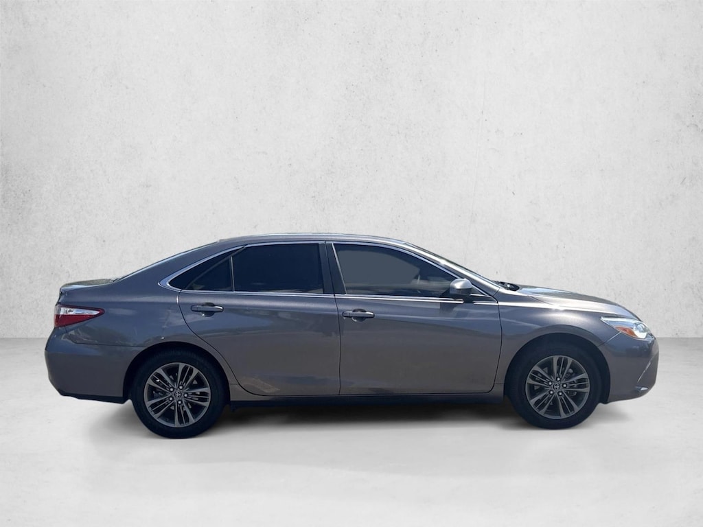 Used 2017 Toyota Camry LE Sedan