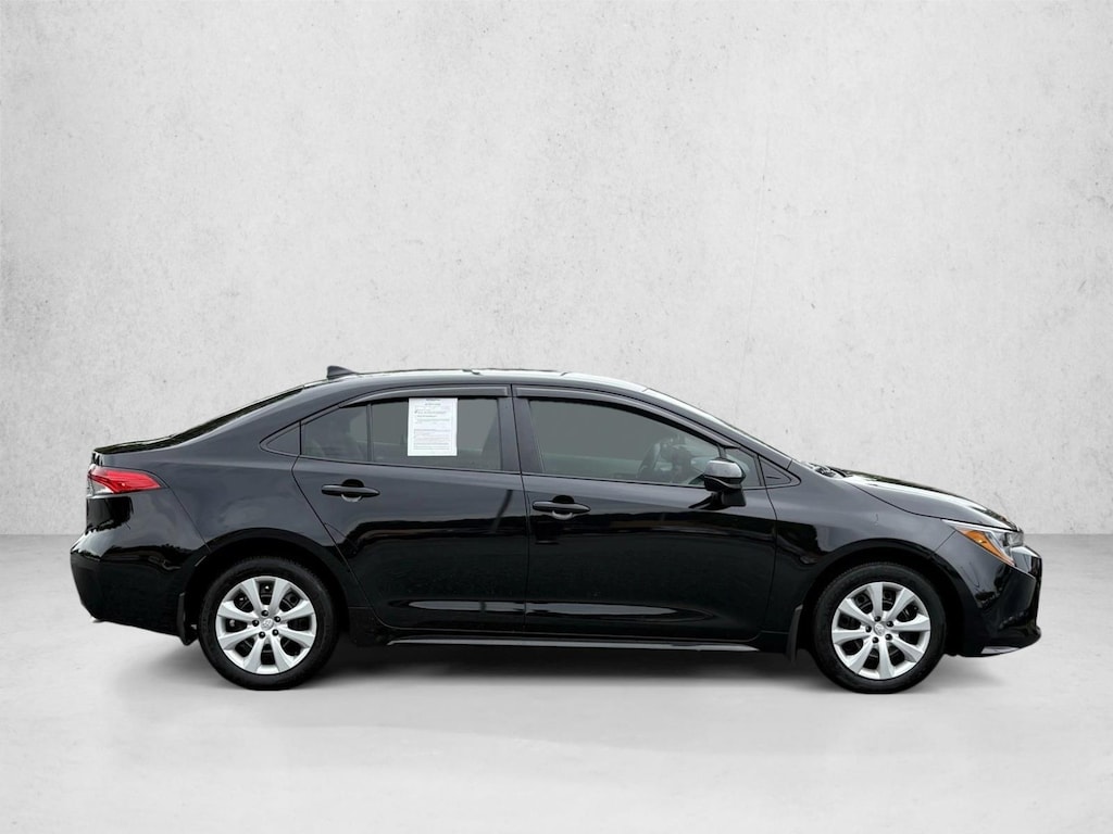Certified 2025 Toyota Corolla LE Sedan