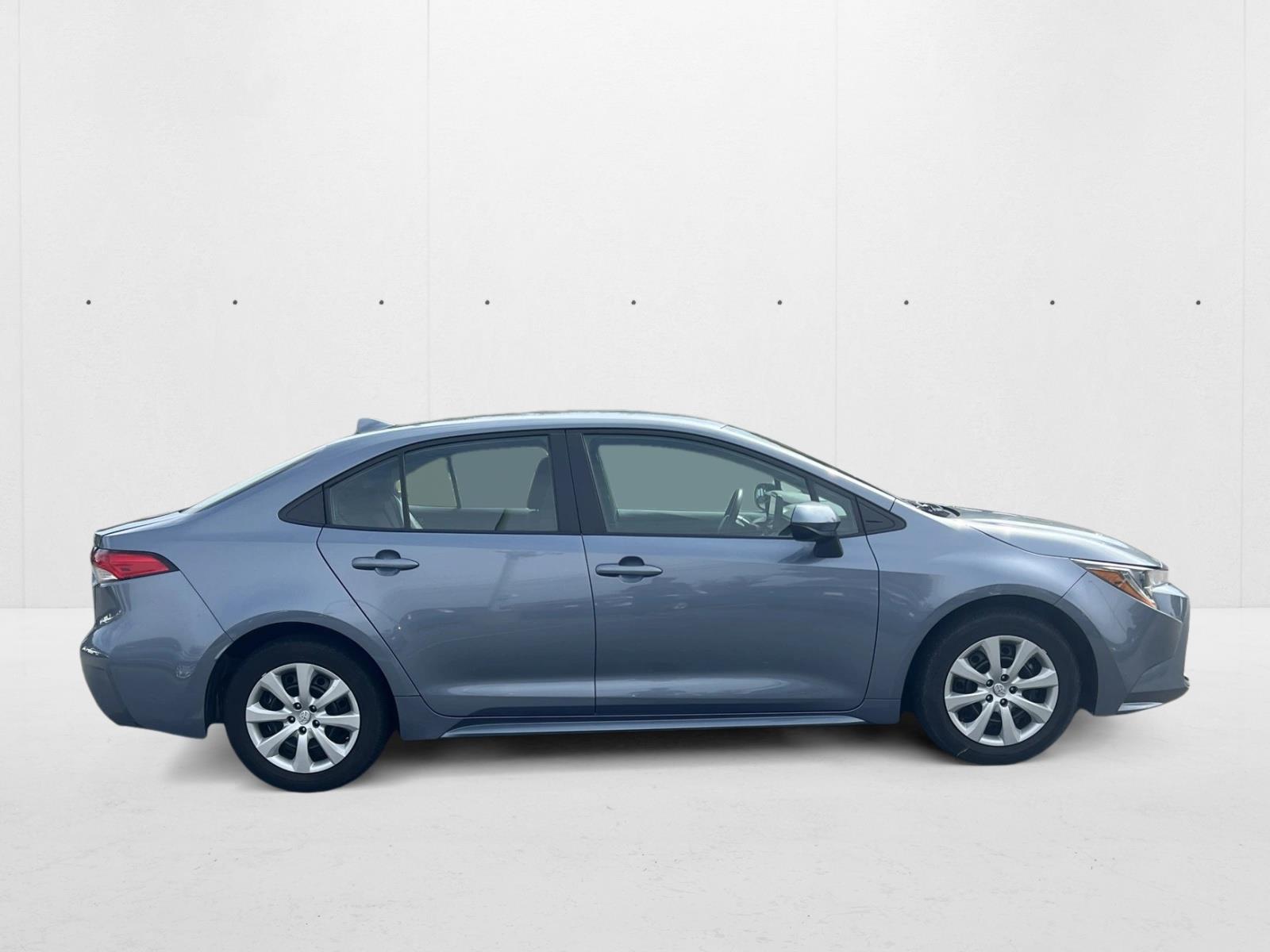 2024 Toyota Corolla LE photo 4