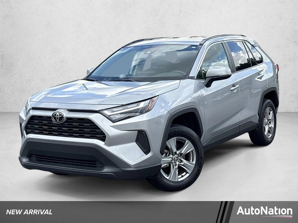 Used 2025 Toyota RAV4 XLE SUV