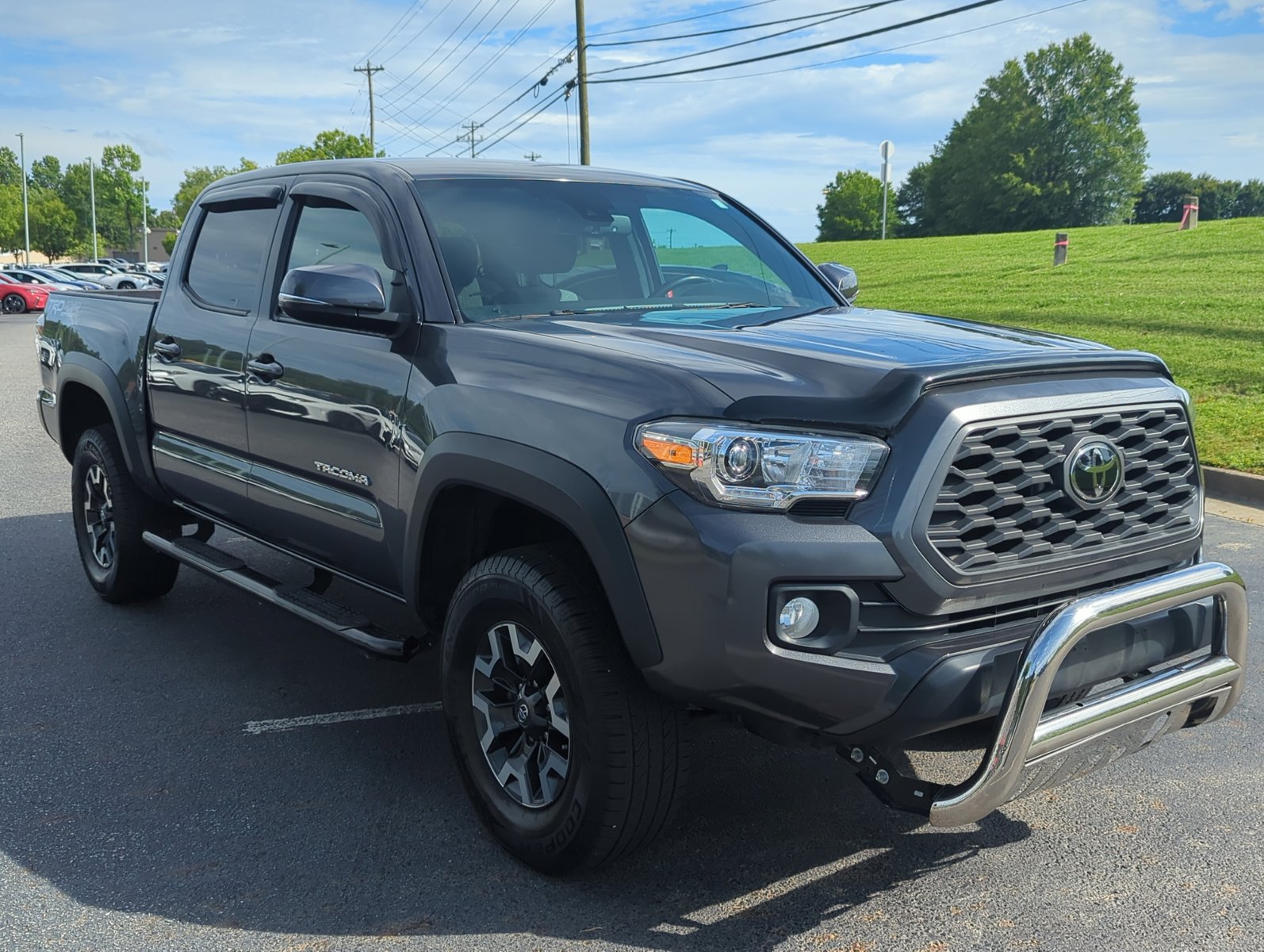 2022 Toyota Tacoma TRD V6 photo 3