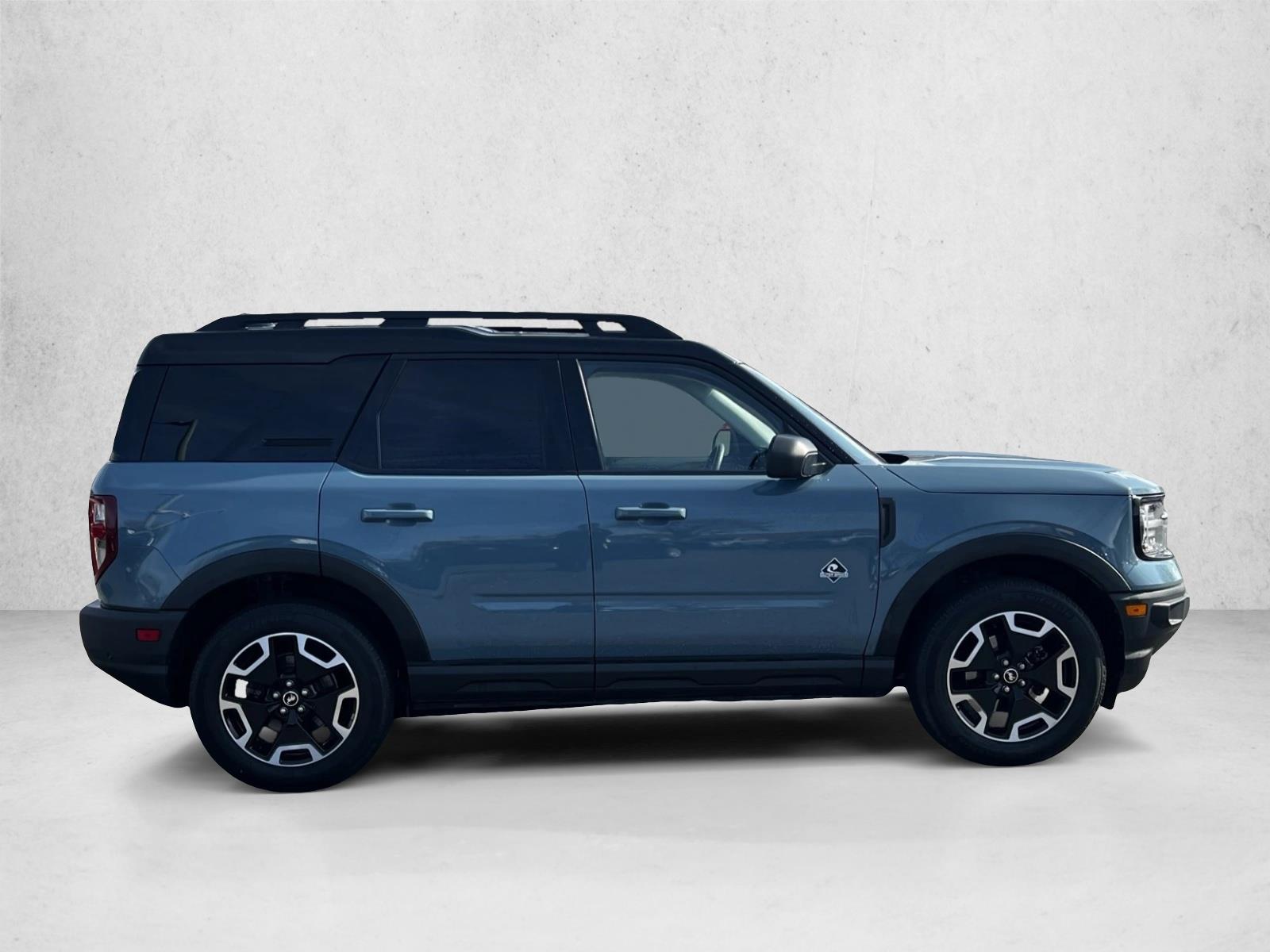 2022 Ford Bronco Sport Outer Banks photo 4