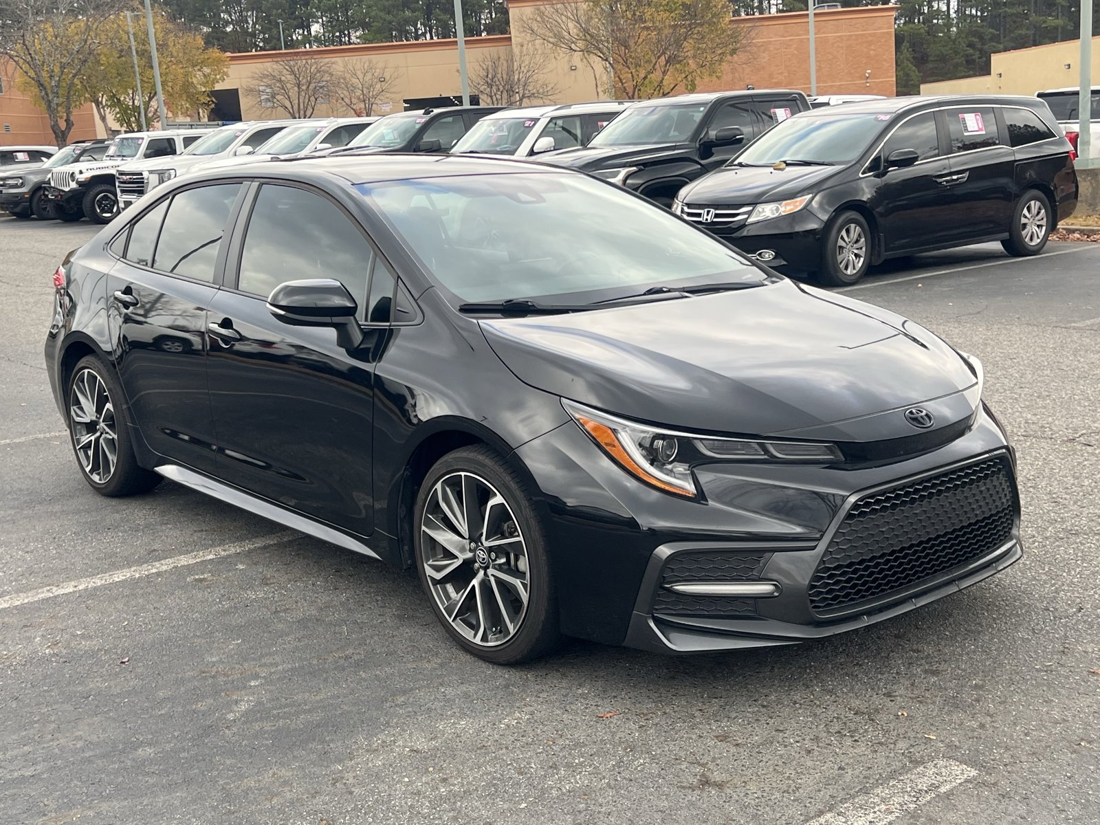 2022 Toyota Corolla SE photo 3