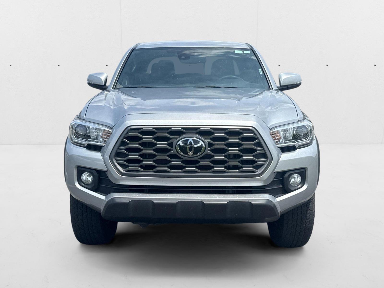 2023 Toyota Tacoma TRD V6 photo 2