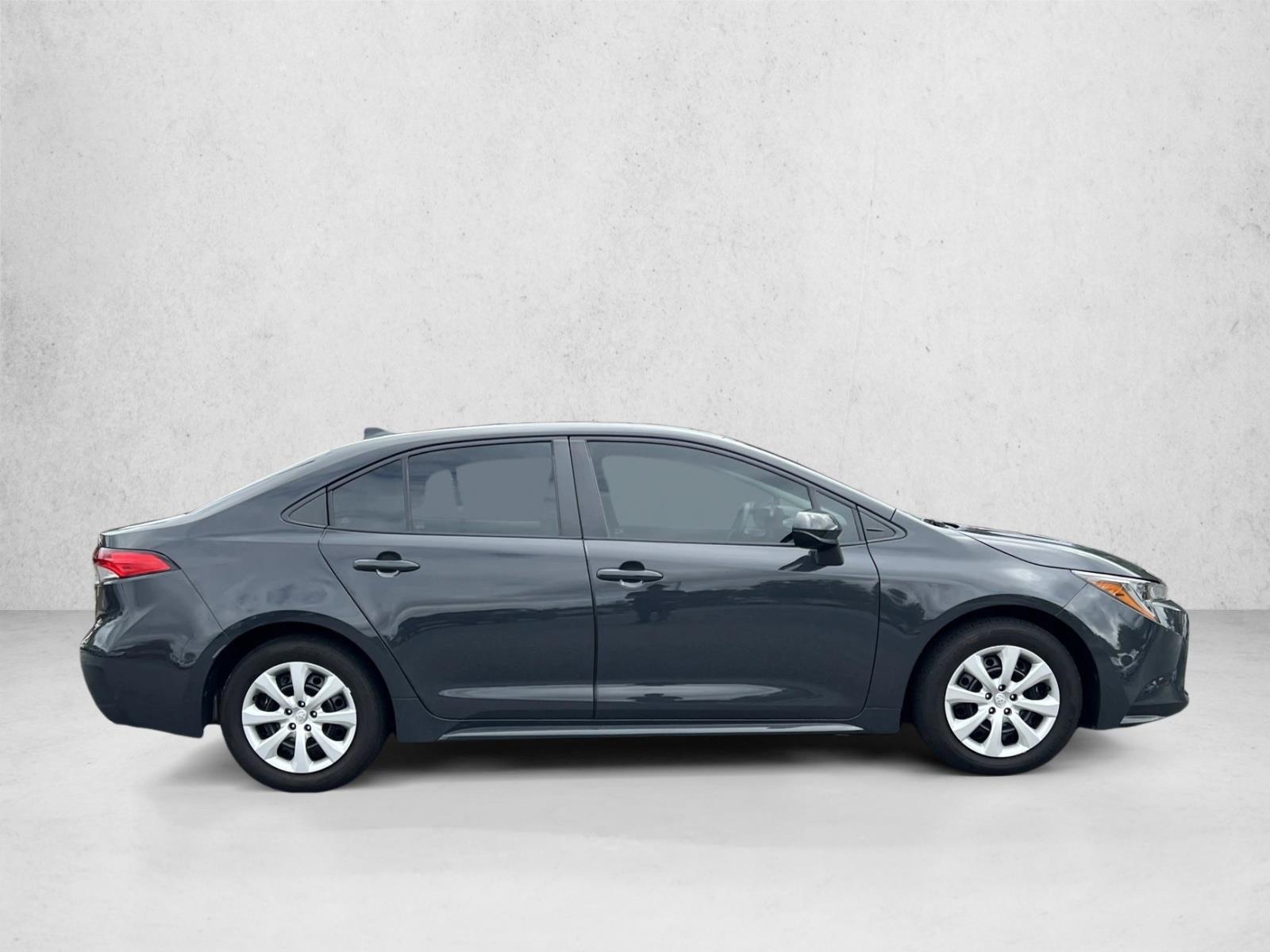 2024 Toyota Corolla LE photo 4