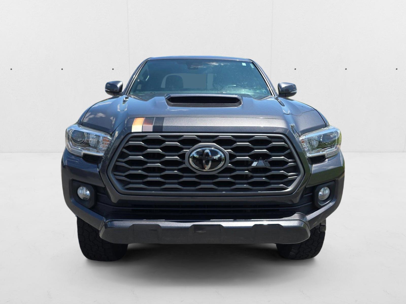 2021 Toyota Tacoma TRD Sport V6 photo 2