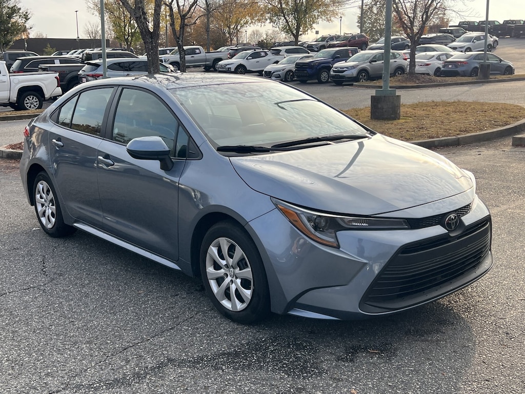 Used 2025 Toyota Corolla LE Sedan
