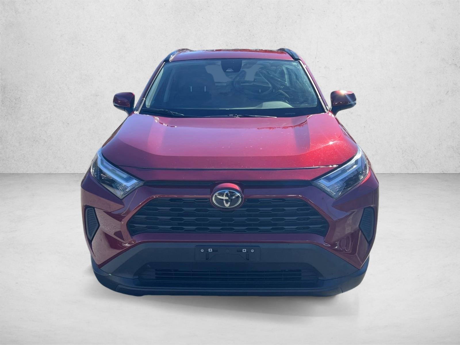2023 Toyota RAV4 XLE photo 2