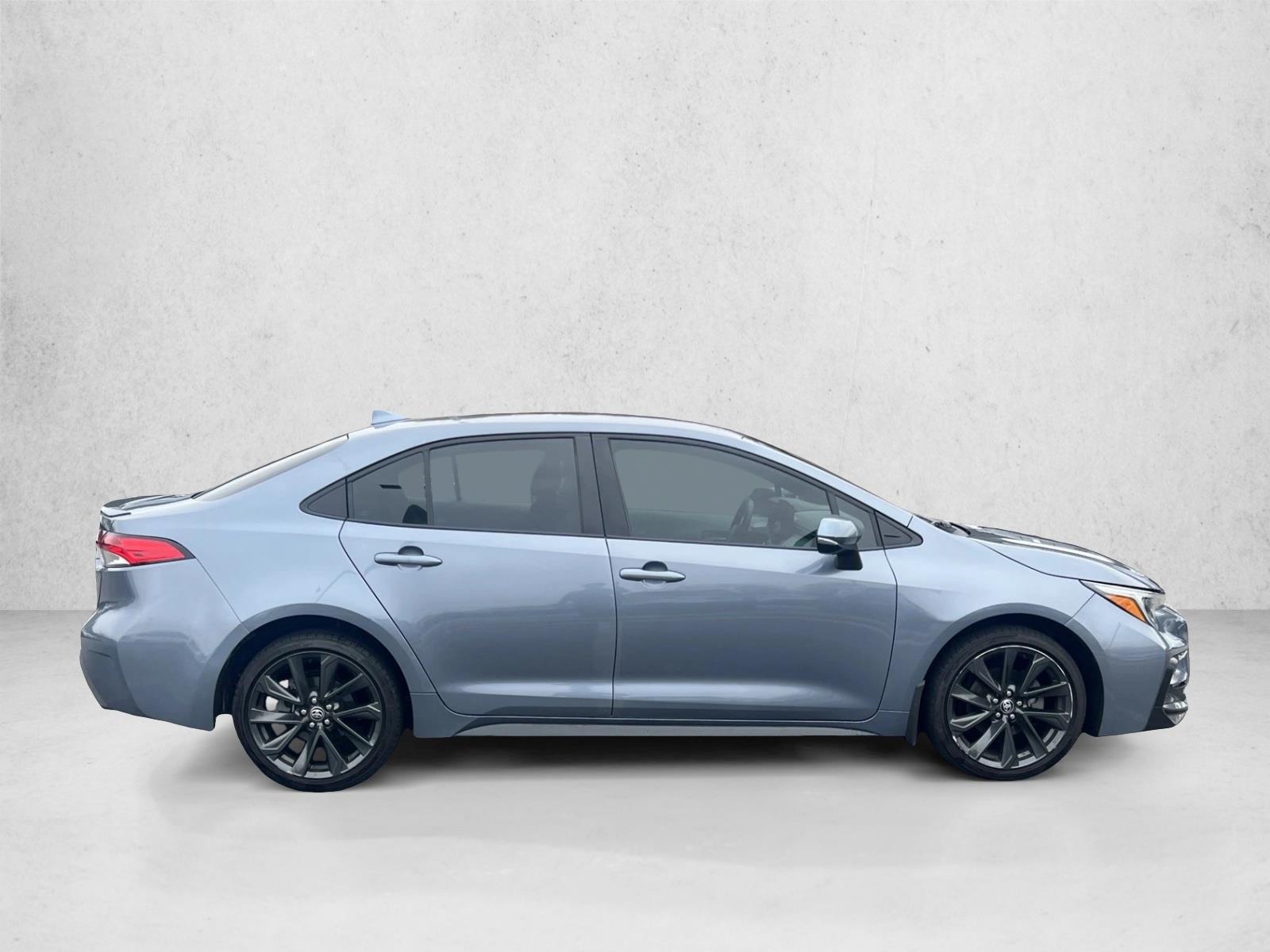 2025 Toyota Corolla SE photo 4